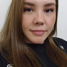 Eu tranquilamente nunca mais deixava chegar perto da minha filha! 🤝