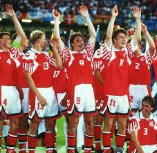 Dänemark schmeichel olsen vilfort, piechnik sivebaek, jensen (78. Fussball Em Deutschland Und Spanien Sind Rekord Europameister Bilder Fotos Welt