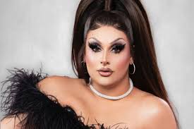 Jan Sport joins OSCAR at the Crown as 'dystopian dance party musical'  extends in London