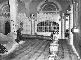 Christmas Town Era 1950 S Top Floor Of Brandeis Department Store In Downtown Omaha Nebraska Omaha Nebraska Christmas Train