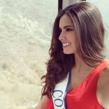 Vega is the daughter of cardiologist rodolfo vega llamas and laura dieppa. Paulina Vega Dieppa Paulinavegadiep Instagram Photo Websta Paulina Vega Hair Styles Beauty