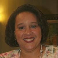 Shelly Mayes's Instagram, Twitter & Facebook