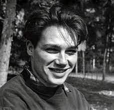 В 1952 году его мечта сбылась, старший сын сразу же пытается поступить в мгу на. Vladimir Pozner Biografiya I Lichnaya Zhizn Televedushego