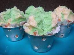 Bolu kukus tanpa sprite biasanya menggunakan susu sebagai penggantinya, tetapi tetap menyertakan ovalet sebagai pengemulsi. Pin Di Roti Dan Kue