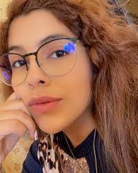 Janine Duran's Instagram, Twitter & Facebook