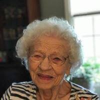 Kay Mayer's Instagram, Twitter & Facebook