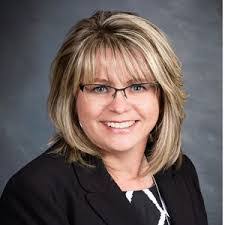 Elsa Rascon's Instagram, Twitter & Facebook