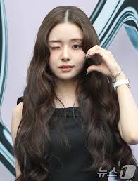 프리지아, 인형이 따로없네 : 네이트 연예
