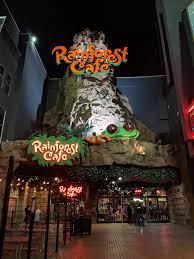 For Anyone Who Grew Up Going To Rainforest Cafe At Metrotown I Found One In Niagara Falls Vancouver