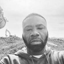 I cannot afford to keep the lights on” 🥹❤️ @mdmotivator @standardgiving  Click the link in my bio to join the Standard Giving movement and help us,  help those truly in need. Be