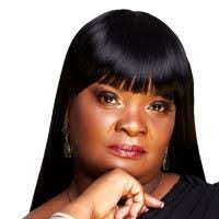 Joelle Compton's Instagram, Twitter & Facebook