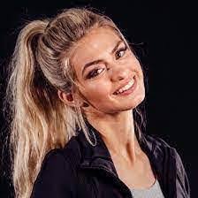 Francine Judd's Instagram, Twitter & Facebook