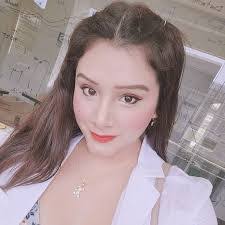 Mayra Lima's Instagram, Twitter & Facebook