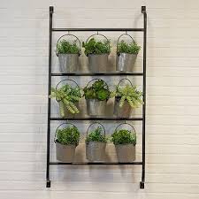 Metal Wall Planter With Hanging Galvanized Buckets Vertikaler Garten Wandpflanzer Vertikaler Krautergarten