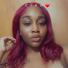 Sade Watts's Instagram, Twitter & Facebook