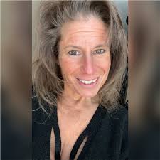 Hannah Stoner Email & Phone Number