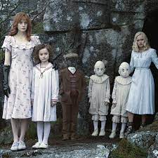 Miss peregrine's home for peculiar children: Insel Der Besonderen Kinder Von Tim Burton Filmkritik Der Spiegel