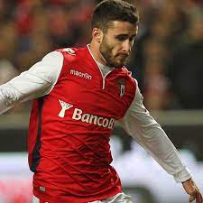Todavia, a sad arsenalista tem planos bem definidos e, face à valia do jogador, mantém uma. Southampton Plot Transfer Of Braga S Rafa Silva To Boost Champions League Qualification Hopes Mirror Online