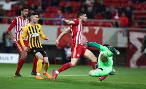 Ο άρης ήταν αδύνατο να αμυνθεί και ο ολυμπιακός των 9/10 διπόντων δεν άργησε ν' απομακρυνθεί. Olympiakos Arhs 4 1 Teliko Podosfairo Redking