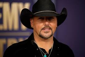 Jason Aldean dedicates 'Try That in a Small Town' to Donald Trump