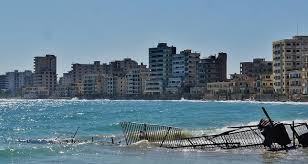 Varosha war einst ein hotspot für touristen, fristet seine zeit jedoch seit 1974 als geisterstadt. Nordzypern Gibt Geisterstadt Varoscha Zur Besiedlung Frei Daily Sabah