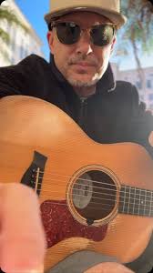 Little #acousticworship 🙌🙌 @brandonlake 🙏🏼this beautiful morning that  we have been blessed with! , __, #taylorguitars #grattitude #worshipmusic  #sunday #hyattregencymiami