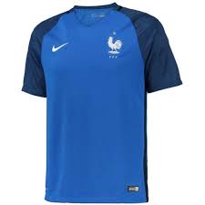Rt brings fans all the euro 2016 action on the pitch and the hottest events off it. Nike National Team Euro 2016 France H S S Jersey 724615 439