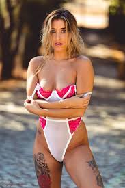 Frankie Hollywood As The Sun Sets Hayleys Secrets - Bunny Lust
