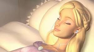 Sel at the castle 🏰 (@selenacuara)