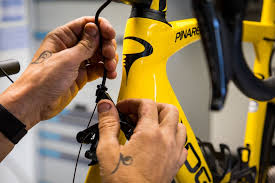 Egan bernal's 2020 pinarello dogma f12 x light size 53cm set up. Egan Bernal S Yellow Pinarello Dogma F12 Tour De France 2019 Bikeradar