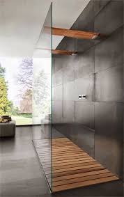 Deck De Madeira Em Banheiros Veja Ambientes Lindos Com Essa Tendencia Inspiracao Para Banheiro Reforma Banheiro Casas De Banho Modernas