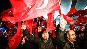 Steeds meet nederlanders naar turkije, terwijl in nederland de turken minder worden. Regionale Politici Hebben Forse Kritiek Maar Turkse Nederlanders Hebben Wel Recht Op Demonstreren Omroep West