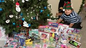 Get your work colleagues a gift that they'll appreciate for colleagues presents like boxed chocolates or wine can be good options. 6 Year Old Sells Artwork To Buy Christmas Gifts For Kids In Need Abc News