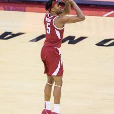 Latest on arkansas razorbacks guard moses moody including news, stats, videos, highlights and more on espn. 2021 Nba Draft Prospect Profiles Moses Moody Grizzly Bear Blues