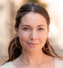 Amanda Foote's Instagram, Twitter & Facebook