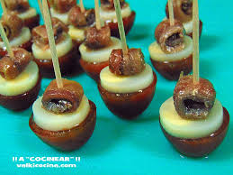 Maybe you would like to learn more about one of these? Aperitivos Rapidos Bandeja Canapes E Ideas De Ultima Hora Aperitivos Tapas Y Aperitivos Aperitivos Navidenos
