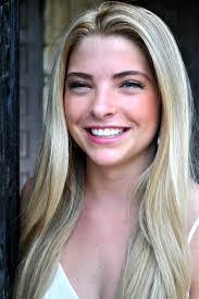 Savanna Taylor's Instagram, Twitter & Facebook