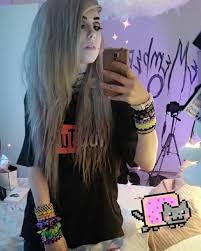 She and kittie milkgore are both known for their youtube emo makeup and beauty tutorials. 46 Linzor Ideas Dimple Piercing Shannon Taylor Emo Scene