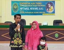 #1 ucapan selamat naik jabatan/pangkat baru saat pelantikan. Senjakala Di Sukamara Selamat Jalan Dan Selamat Bertugas Di Tempat Baru Ym Miftahul Arwani