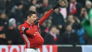 He credits his wife anna with fitness… anna lewandowski won the bronze medal at the 2009 karate world cup and is also a heath, fitness and nutrition expert with a degree in physical education. Robert Lewandowski Reveals Wife S Pregnancy By Celebrating Goal