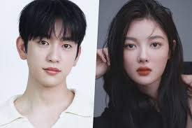 SF9 member and "Extraordinary You" actor Rowoon in talks for the upcoming  Korean drama adaptation of the Webtoon "Sunbae, Don't Put On That  Lipstick," to be aired via JTBC.