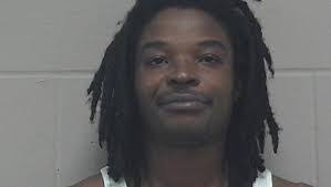 Robert Piggee's Instagram, Twitter & Facebook