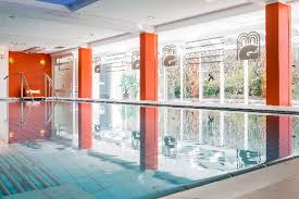 Featuring indoor/outdoor pools and many spa facilities, this apartment hotel lies in the peaceful riedenburg district of bad füssing. Bad Fussing Thermen Hotel Gass