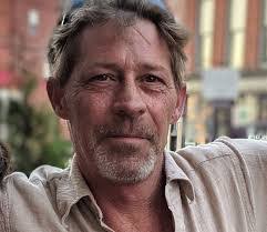 Amy Labombard's Instagram, Twitter & Facebook