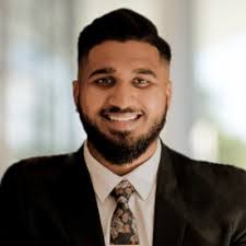 Aaron Soellinger's Instagram, Twitter & Facebook