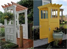 55 Ideen Fur Gartendeko Aus Alten Fenstern Und Turen Garten Deko Alte Fenster Und Pergola Schatten