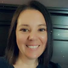 Karla Seward's Instagram, Twitter & Facebook