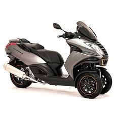 Tasarım, güç ve yenilik bir arada! Location Scooter 3 Roues Peugeot Metropolis Darcos Location Motos A Paris