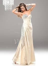 Vestito spalline cuore / maggie sottero collezione 2016 abito bianco modello lineare con cintura gioiello e spalline decorate corpetto bianco a cuore gonna morbida e leggiadra unadonna it il. A Line Principessa Senza Spalline A Cuore A Terra Tyll Charmeuse Con Lustrini Abito Da Sera Con Increspature Perl Abiti Da Ballo Scolastico Abiti Formali Abiti