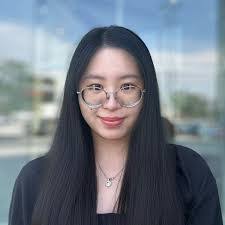 Emma Elder's Instagram, Twitter & Facebook